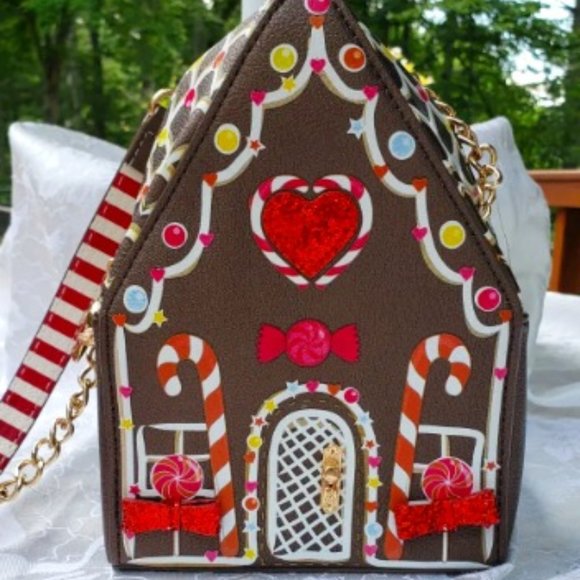 Betsey Johnson AWESOME Kitsch Gingerbread House Handbag